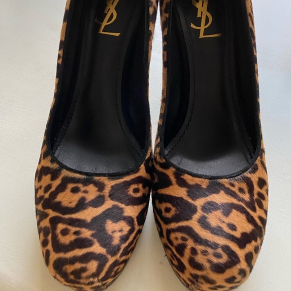 Yves Saint Laurent Leopard Tribtoo Pumps
